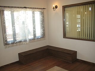 s-dc072403.jpg